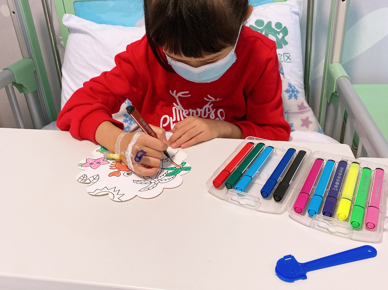 暖心医护—小儿肾脏科开展“Hi患儿”儿童医疗辅导活动