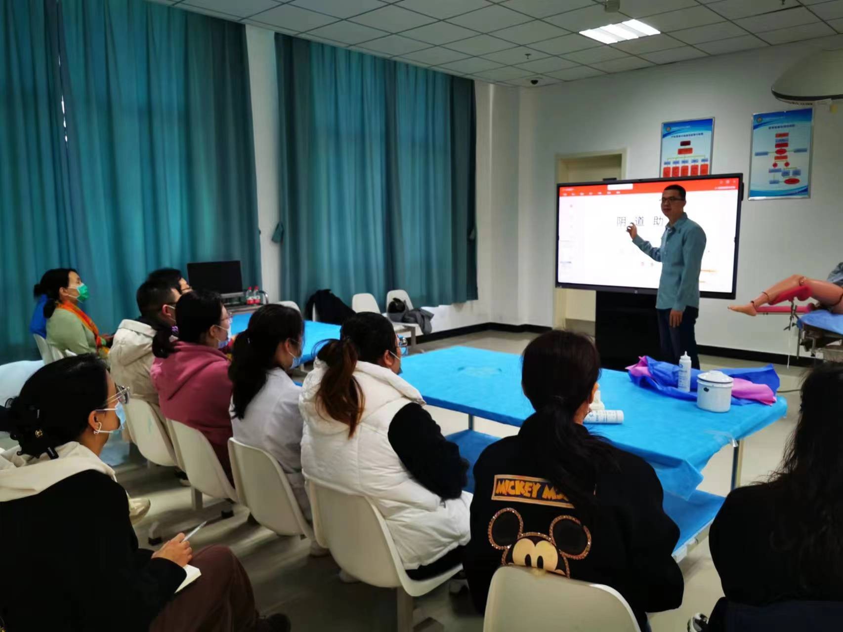 我院医学模拟导师在新疆开展高级产科生命支持课程
