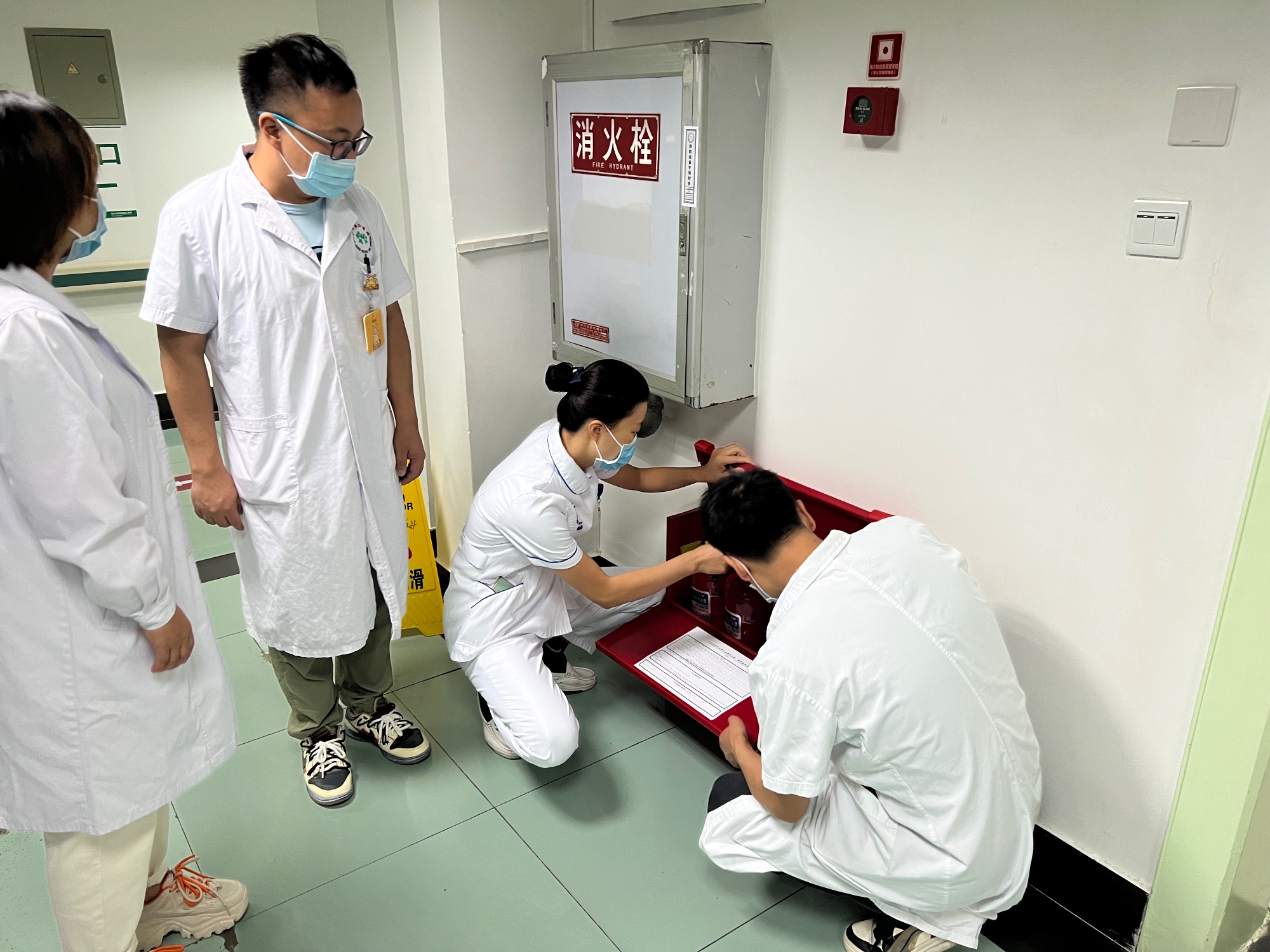 门诊部完成2023年中秋、国庆节前安全检查