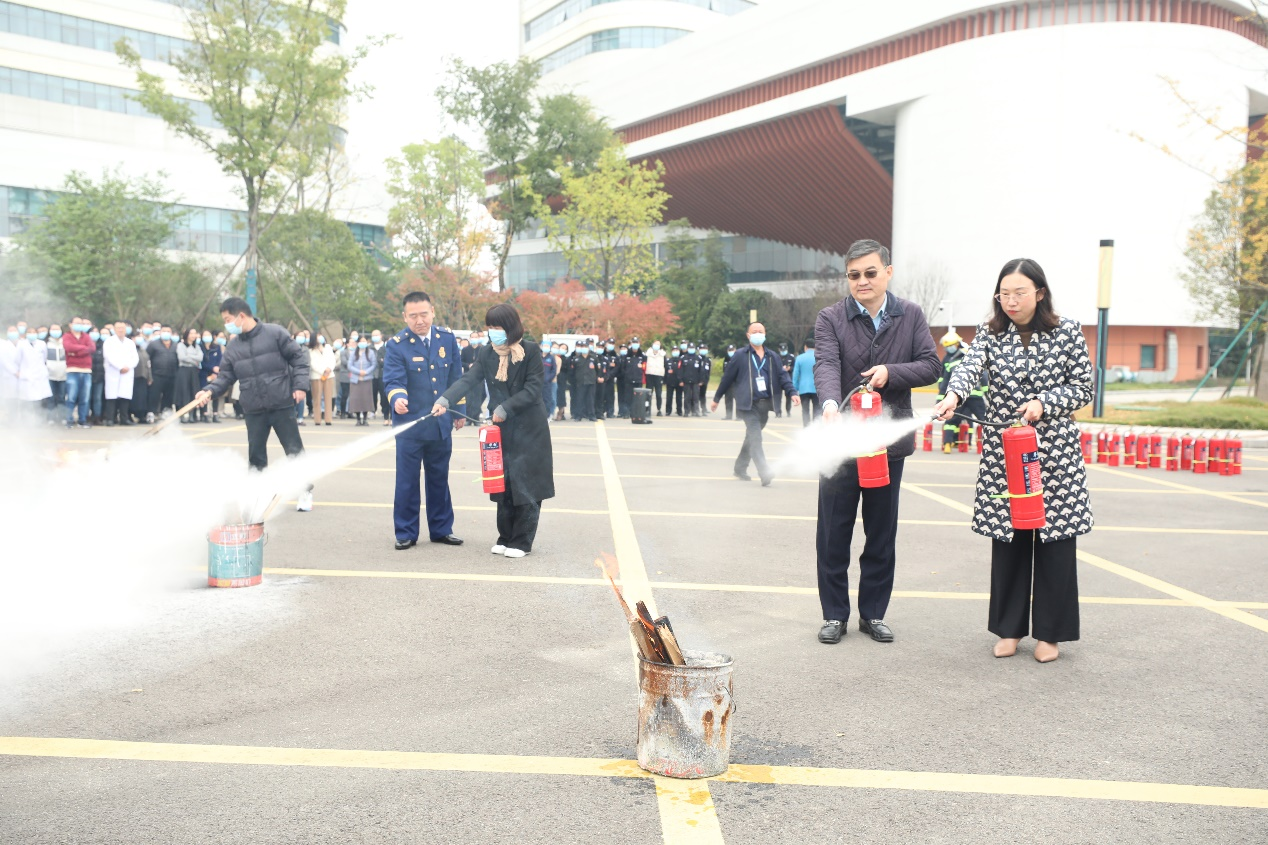 我院天府院区开展消防疏散演练活动
