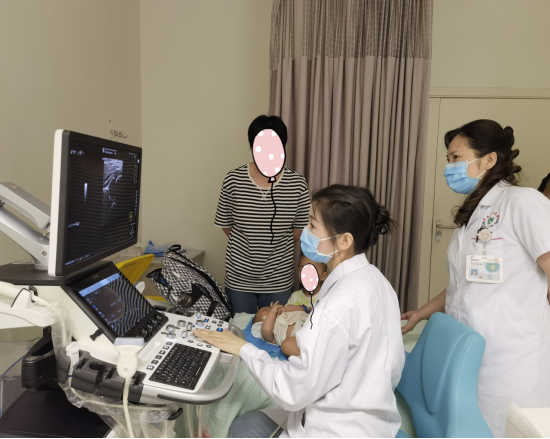 “Hi患儿”系列活动之 “关爱儿童，呵护健康”——超声科党团支部髋关节超声义诊活动
