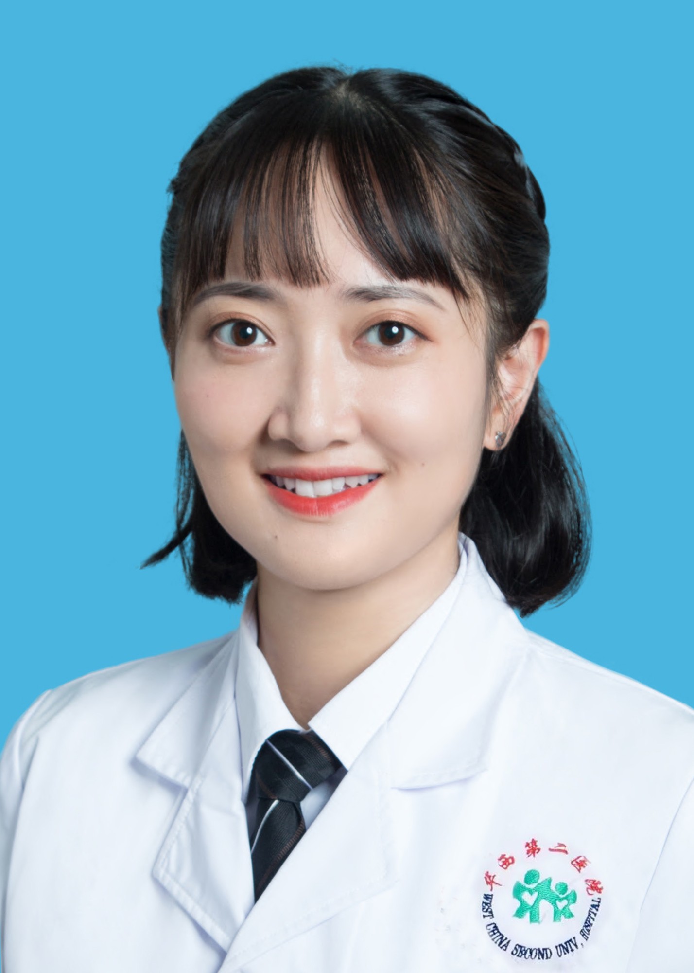 李欣