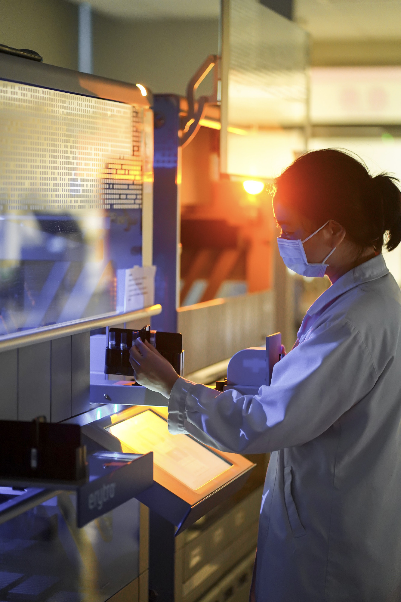 暖星_医学检验科_她的战场_邺琳玲(201567)叶萍(201558)_13688366787_相机