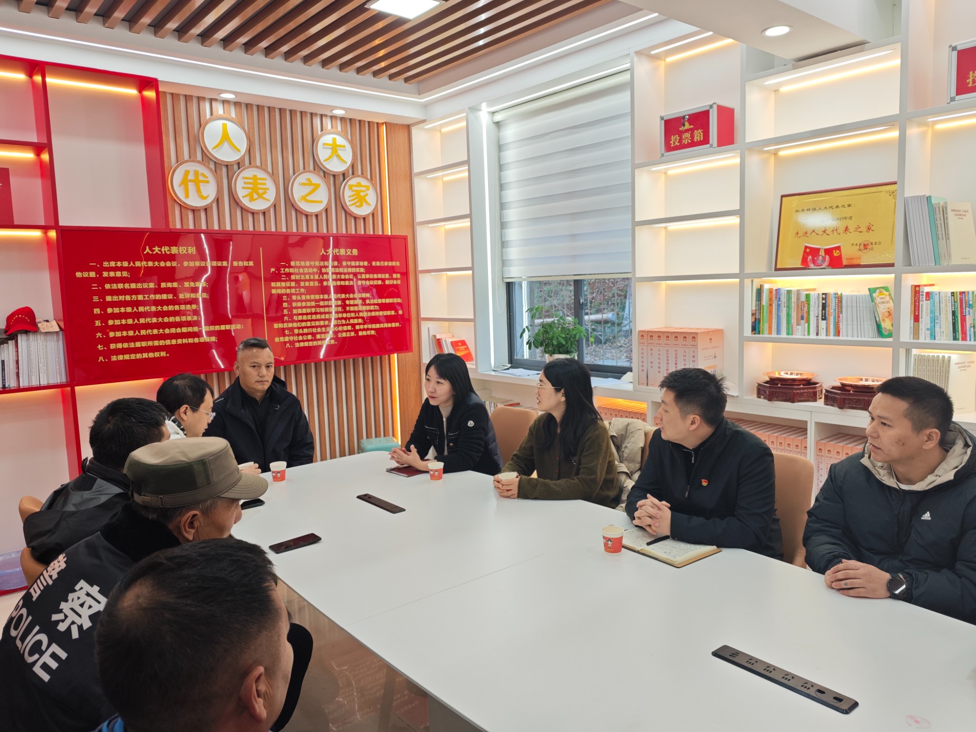  小儿外科举办关于新型冠状病毒防控的党建活动