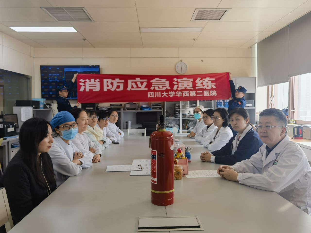 重症医学科组织消防应急演练