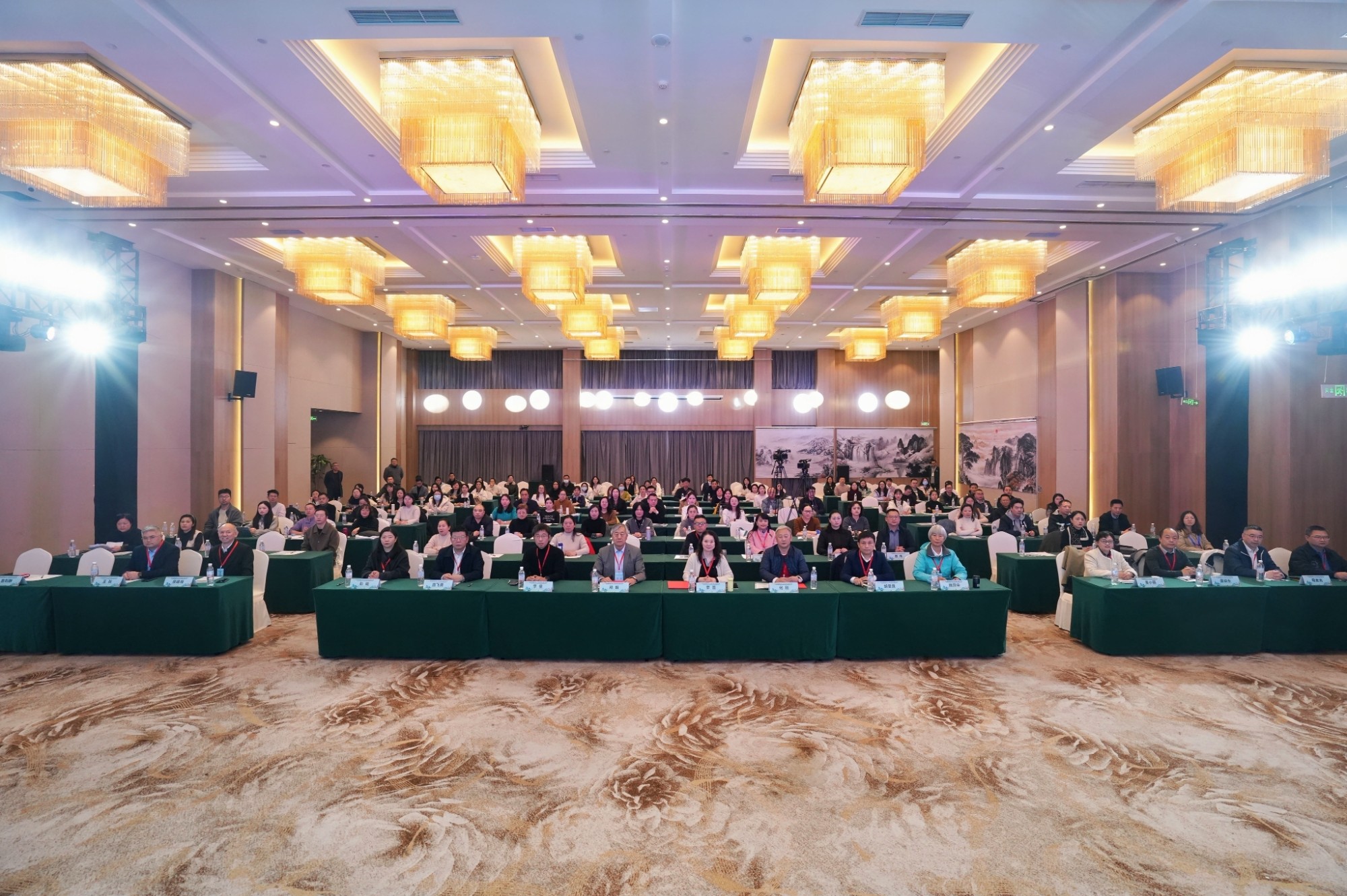  小儿外科举办关于新型冠状病毒防控的党建活动