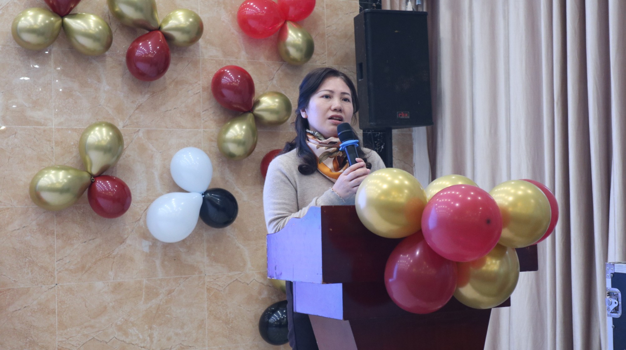 超声科党支部、团支部联合工会举办2025年年终总结暨恭贺新春素质拓展活动