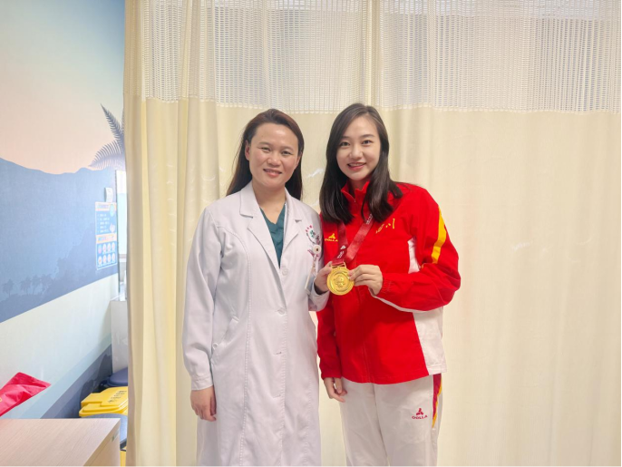 以爱为盾 护航母婴——华西二院产科助力教练妈妈逐梦赛场