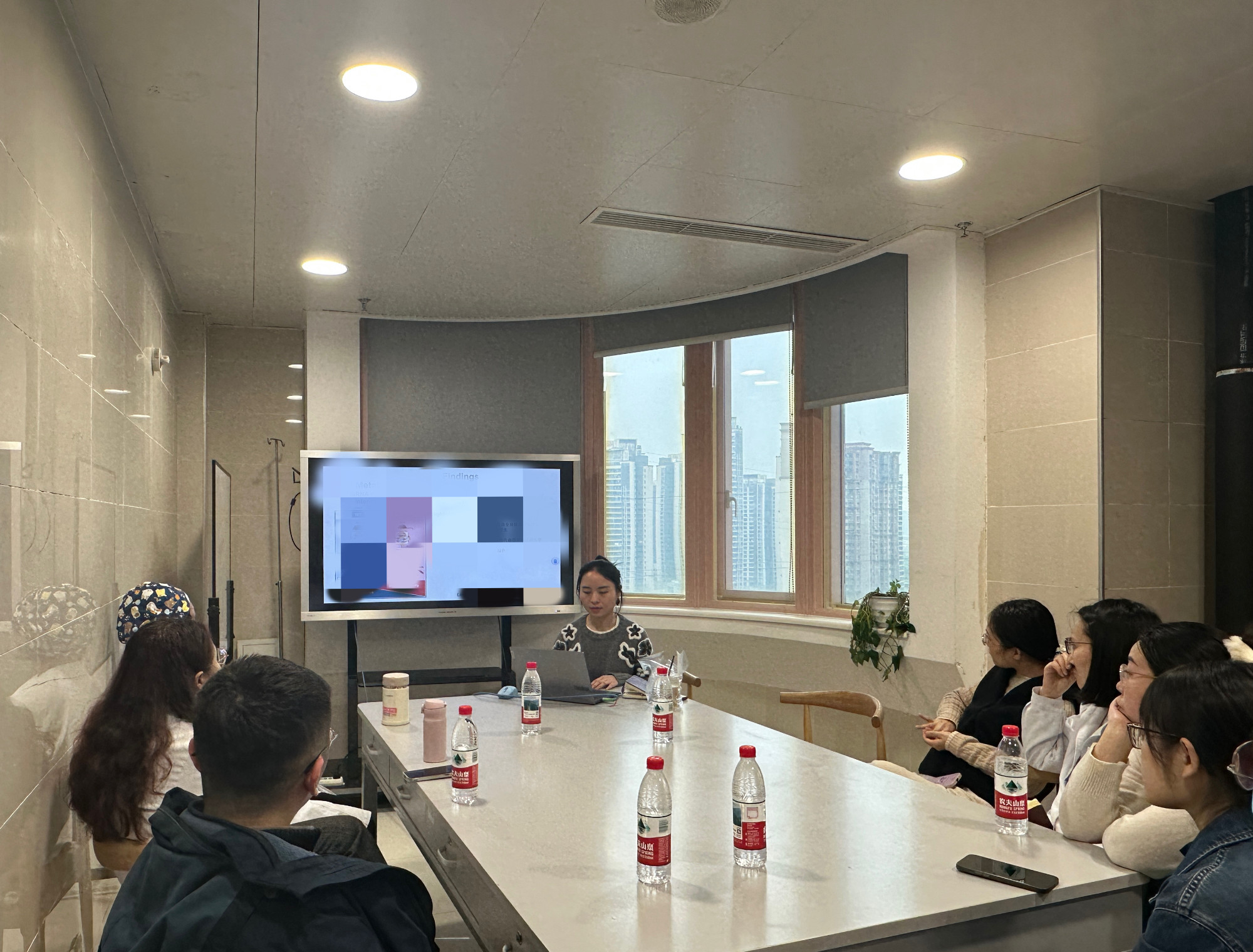  小儿外科举办关于新型冠状病毒防控的党建活动