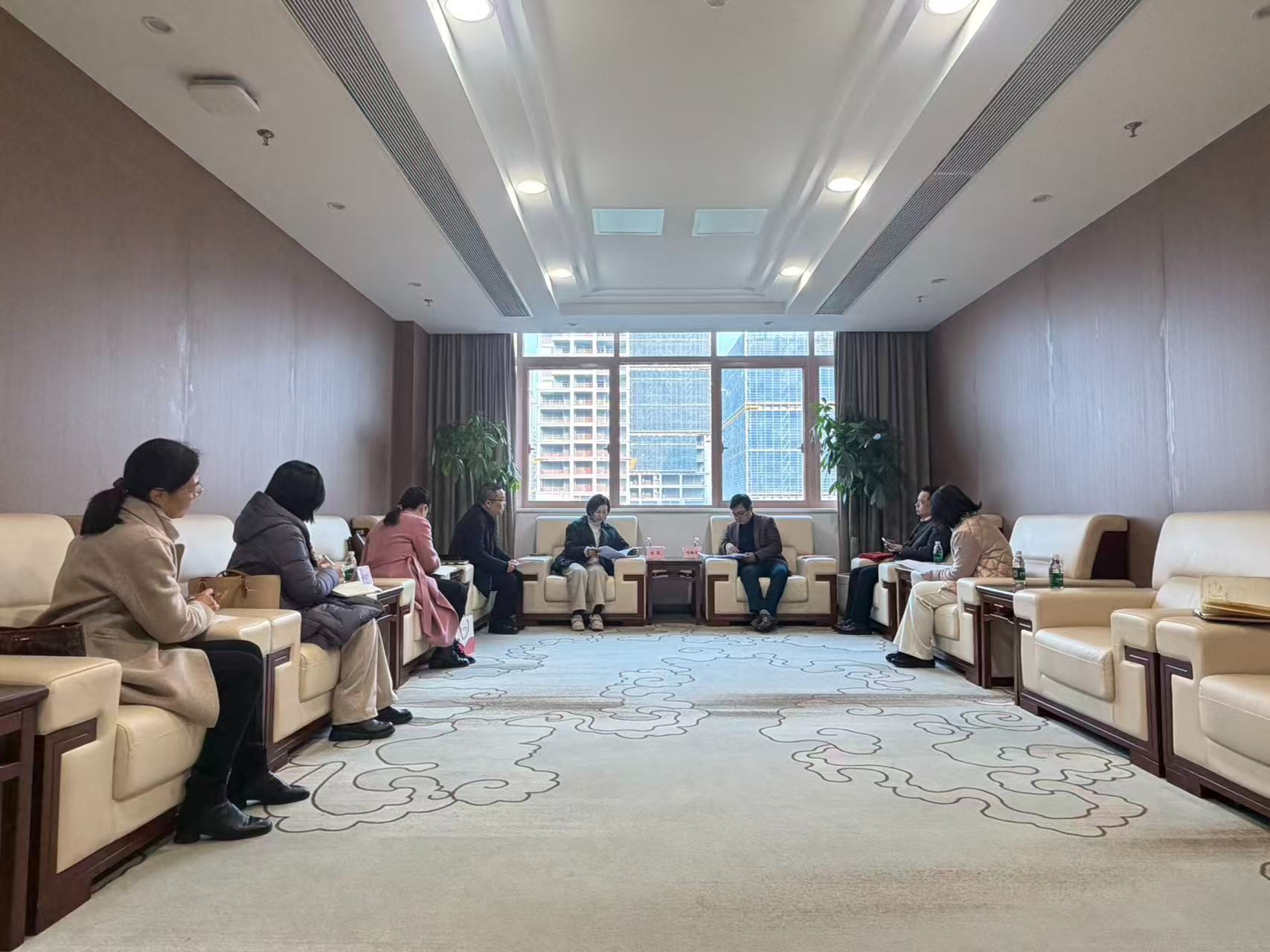  小儿外科举办关于新型冠状病毒防控的党建活动