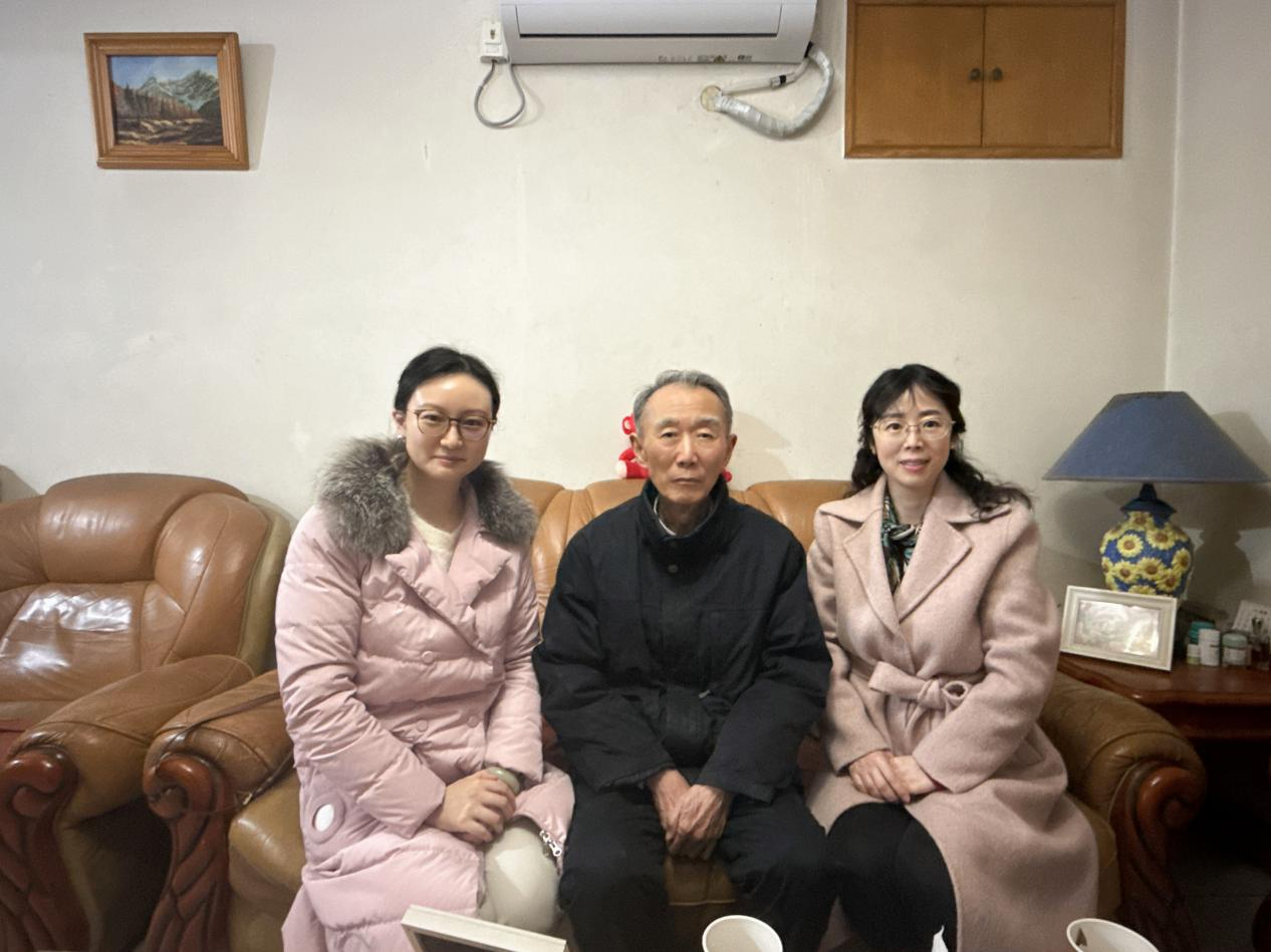 新春慰问暖人心，薪火相传续华章
——儿童呼吸科探望退休医护前辈