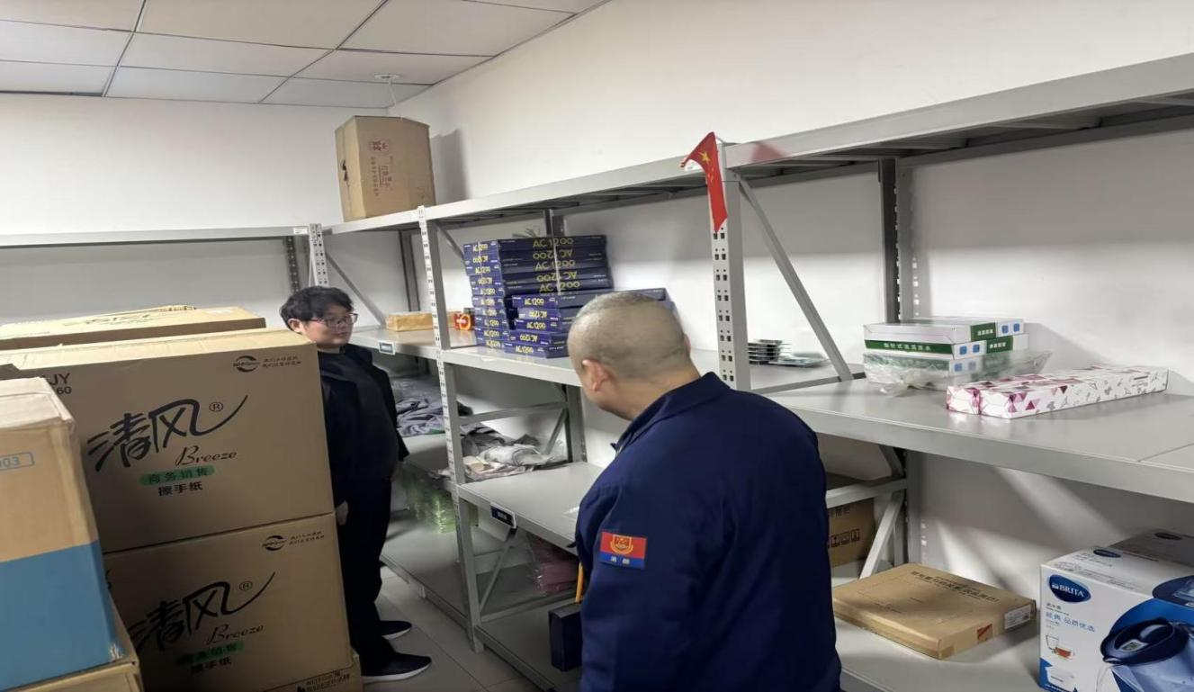  小儿外科举办关于新型冠状病毒防控的党建活动