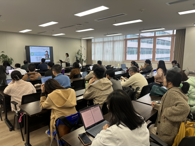  小儿外科举办关于新型冠状病毒防控的党建活动