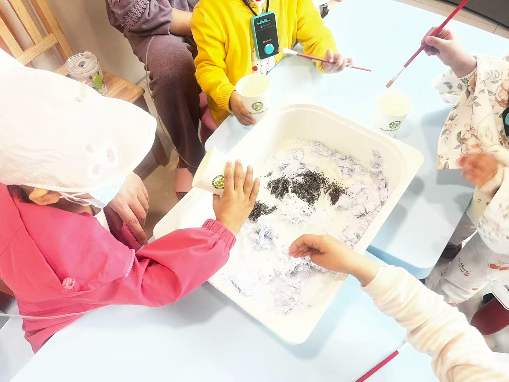 “春芽守护，希望‘童’行”——儿童血液肿瘤病区举办植树节主题活动