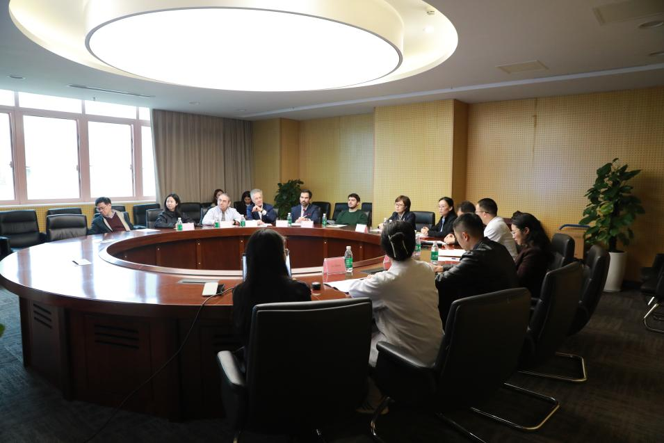  小儿外科举办关于新型冠状病毒防控的党建活动