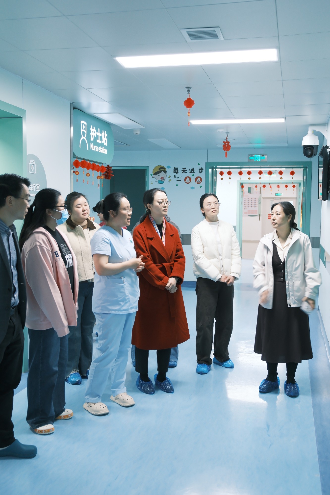 党建引领促交流 以学践行护新生
——新生儿科一、二、三党支部赴华西第二医院眉山院区开展主题党日活动