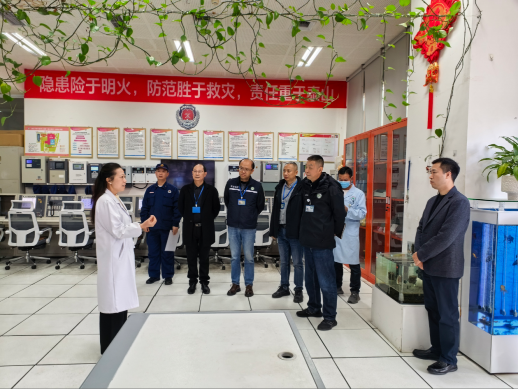  小儿外科举办关于新型冠状病毒防控的党建活动