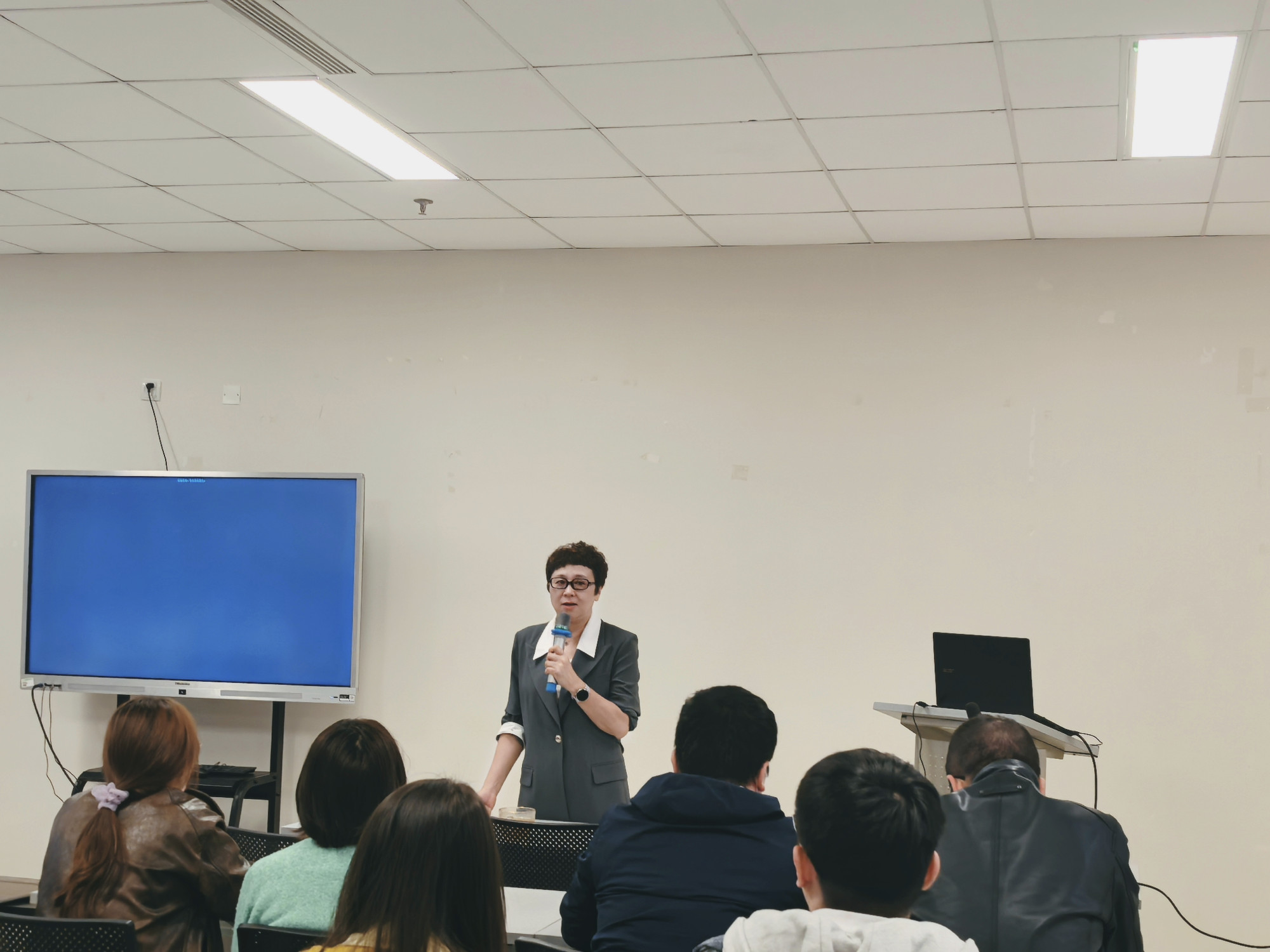 8f273abf3b059c271516f34cd5ed754c