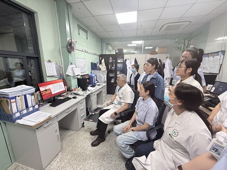 康复医学科党支部召开树立和践行正确政绩观专题学习会