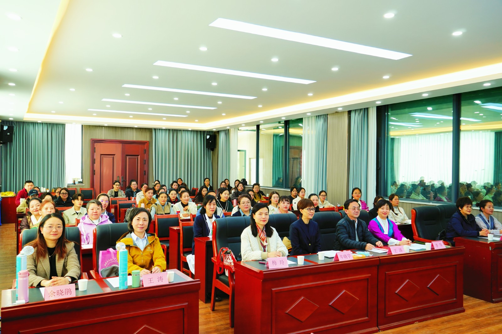  小儿外科举办关于新型冠状病毒防控的党建活动
