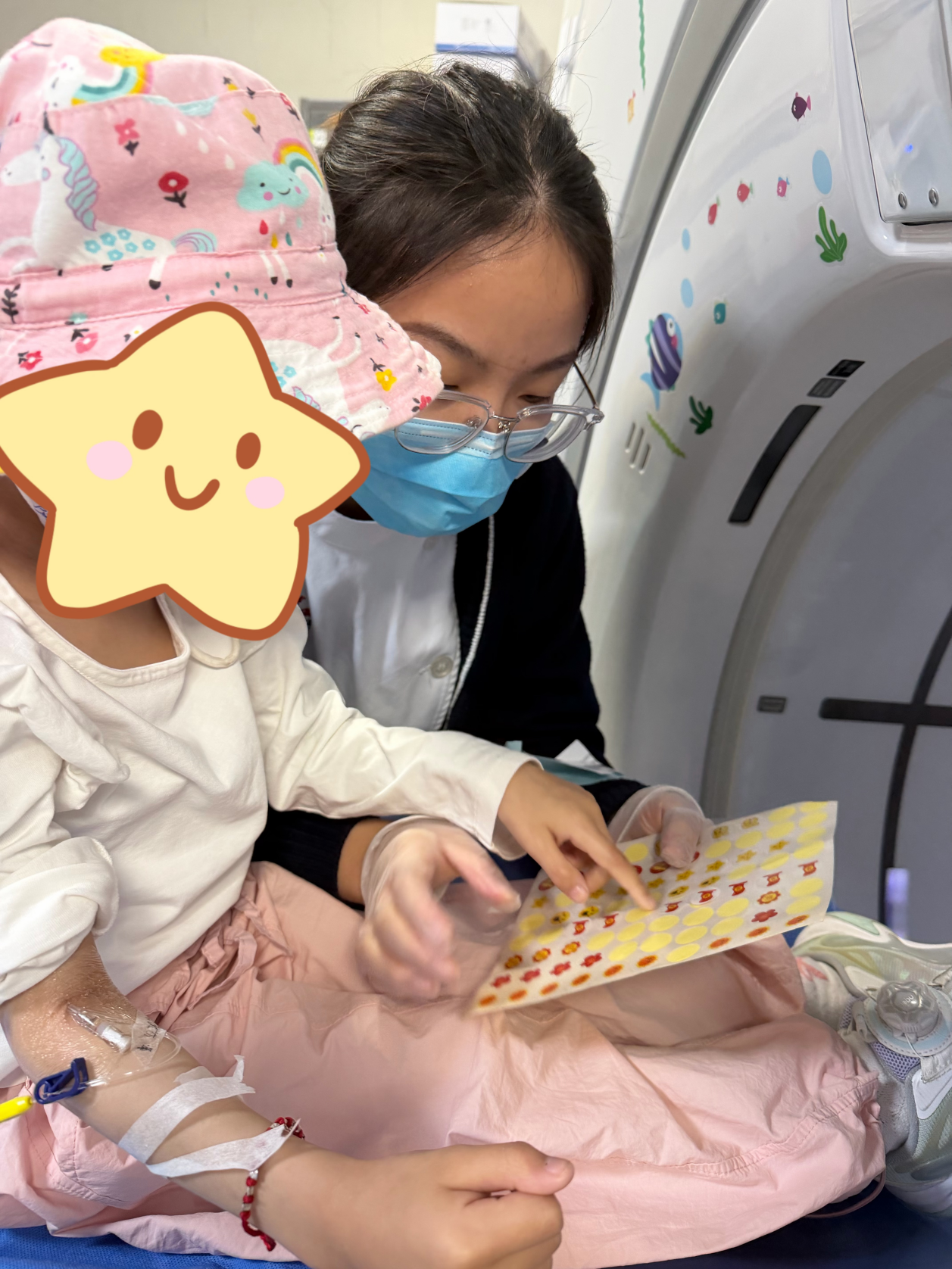 一枚奖章，十分勇气——放射科青年团员助3岁患儿自主完成10分钟CT泌尿道造影