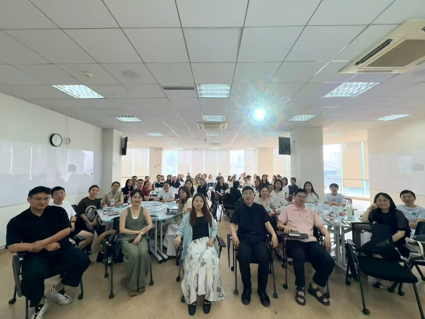  小儿外科举办关于新型冠状病毒防控的党建活动