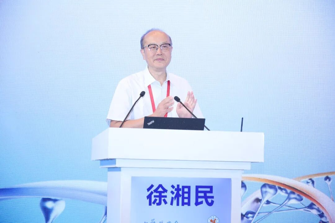  小儿外科举办关于新型冠状病毒防控的党建活动