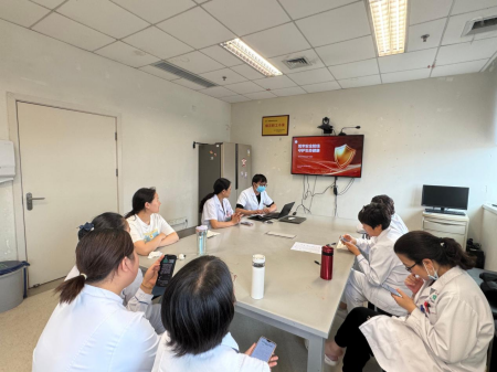 肿瘤内科党支部召开组织生活会