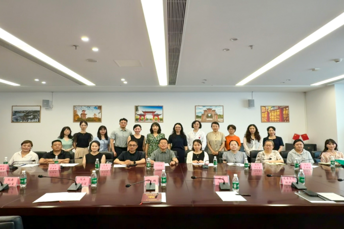  小儿外科举办关于新型冠状病毒防控的党建活动