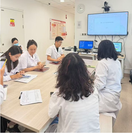  小儿外科举办关于新型冠状病毒防控的党建活动