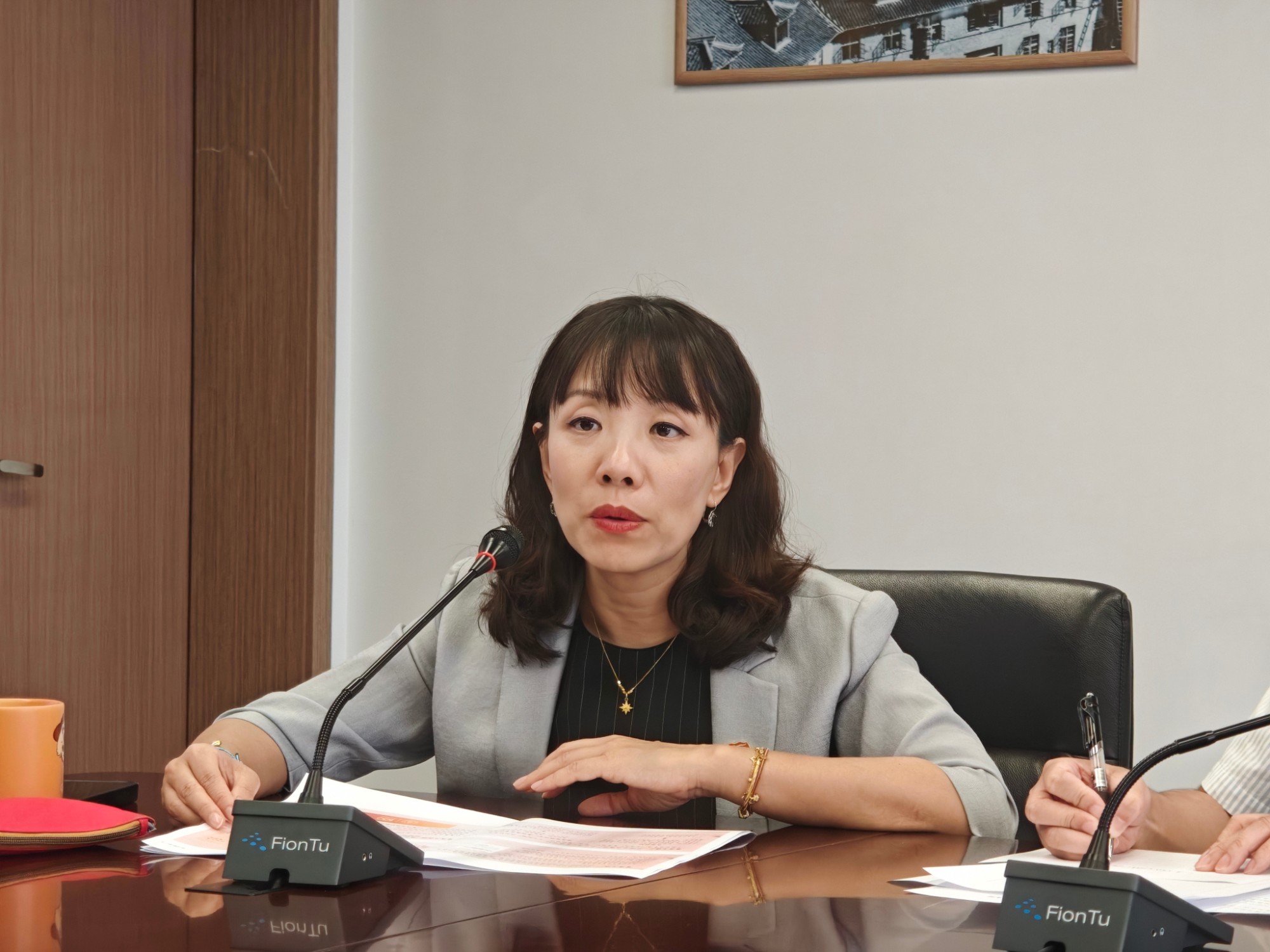 行政一党支部召开2026年第三季度党员大会