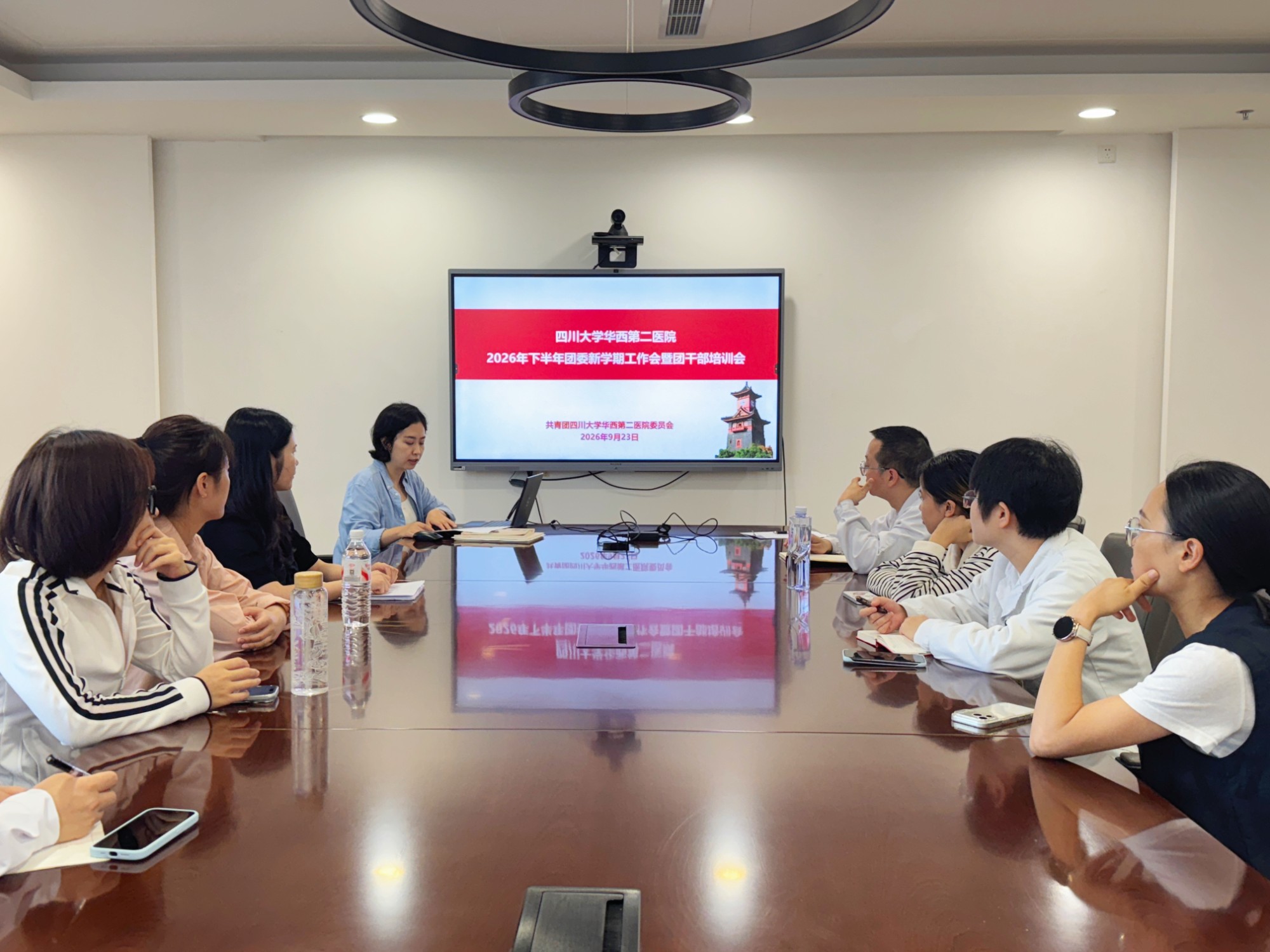  小儿外科举办关于新型冠状病毒防控的党建活动