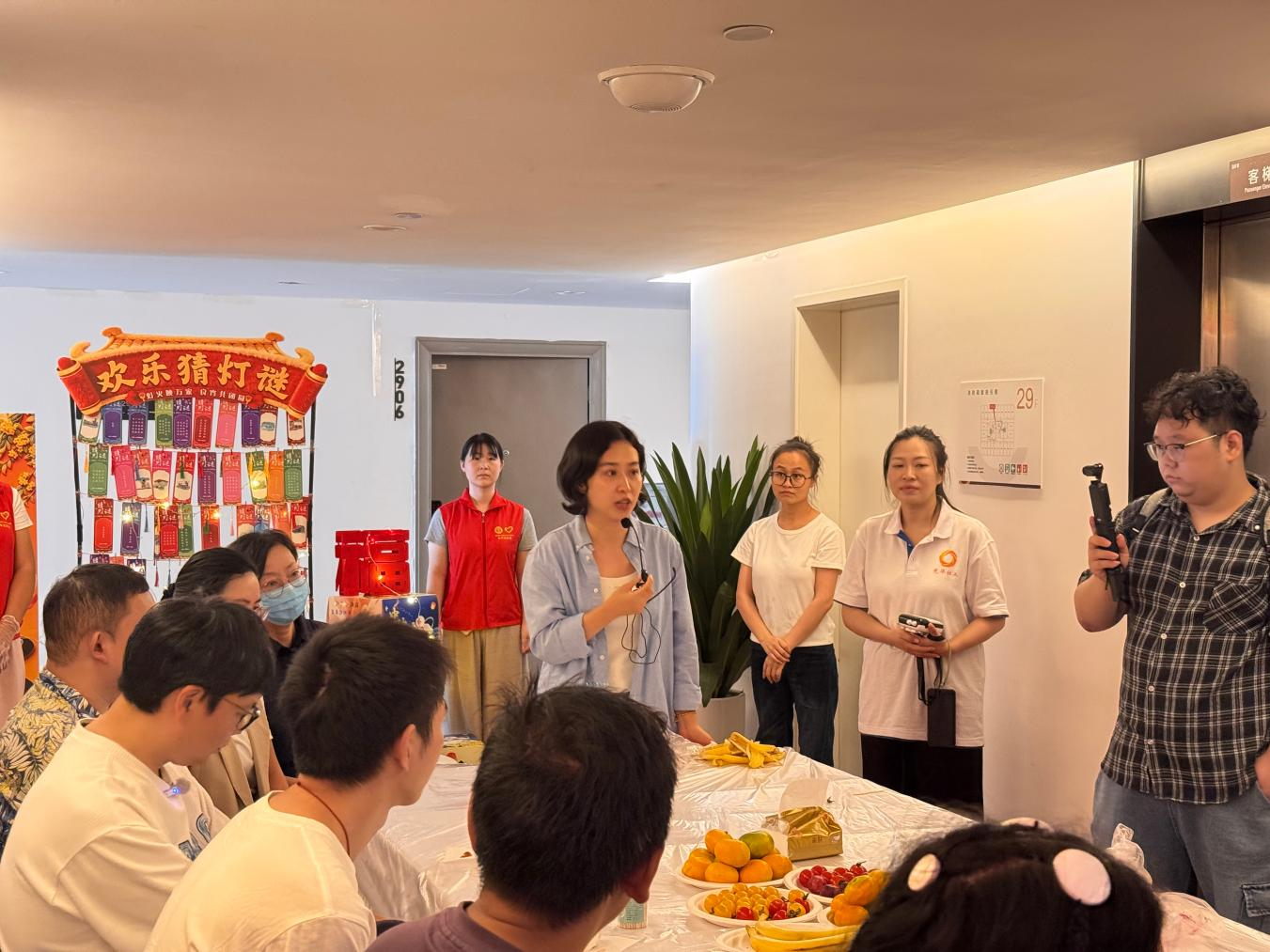  小儿外科举办关于新型冠状病毒防控的党建活动